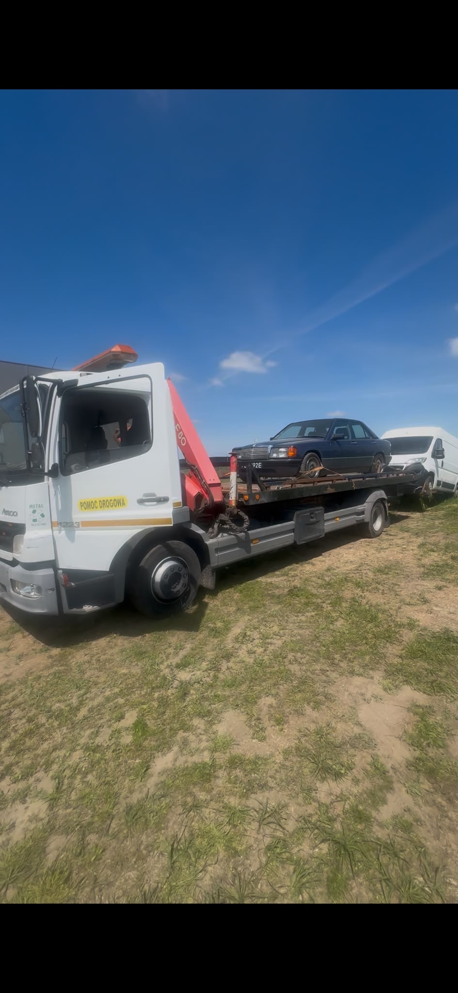 Laweta Auto Spec podczas transportu samochodu
